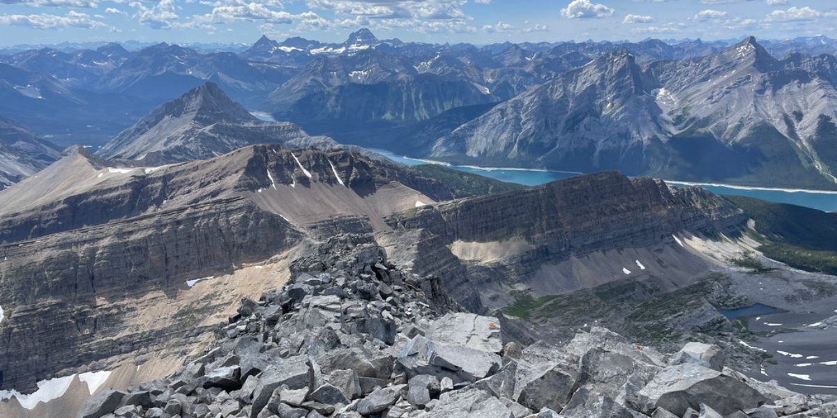 a photo of the peak of mount bogart featuring rocky terrain