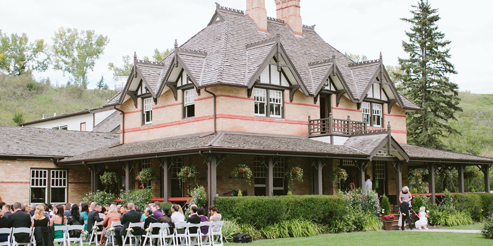 The beautiful location and historic building make the Bow Valley Ranche Restaurant a favourite location for weddings | Bow Valley Ranche Restaurant