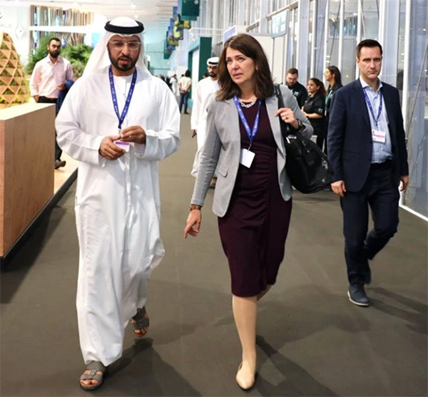 Danielle Smith at COP28 in Dubai selling investment in oil and gas | Danielle Smith | X
