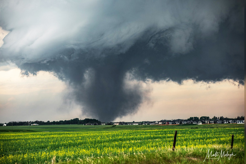 The tornado that hit near Carstairs on July 1, 2023 | Matt Melynyk | via CBC News
