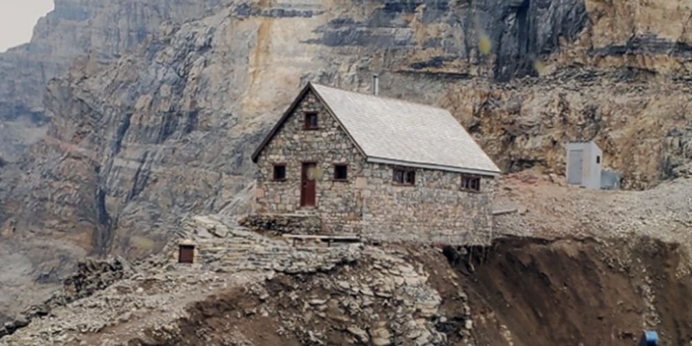 Abbot Pass Refuge Cabin National Historic Site is no more due to a changing climate | Parks Canada
