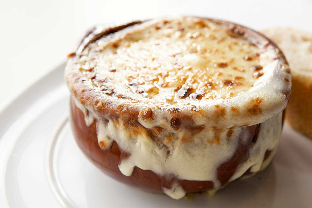 French Onion Soup is one of the many recipes that can be found on the Peko website | Leite's Culinaria